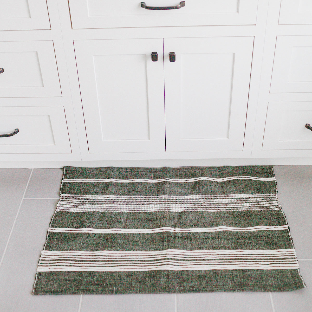 Aden Bath Mat - Grey / Natural